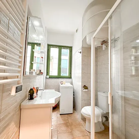 New Apart, Monaco, Bnbrickeys 아파트