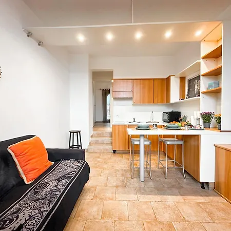 New Apart, Monaco, Bnbrickeys كاب داي